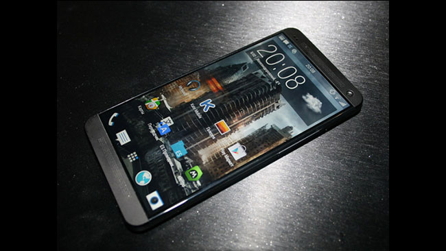 Νέες φωτογραφίες του HTC M8