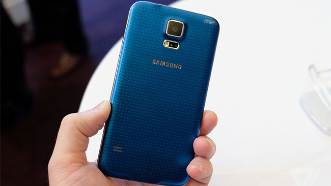 Samsung Galaxy S5: Στα ?759 στην ελληνική αγορά
