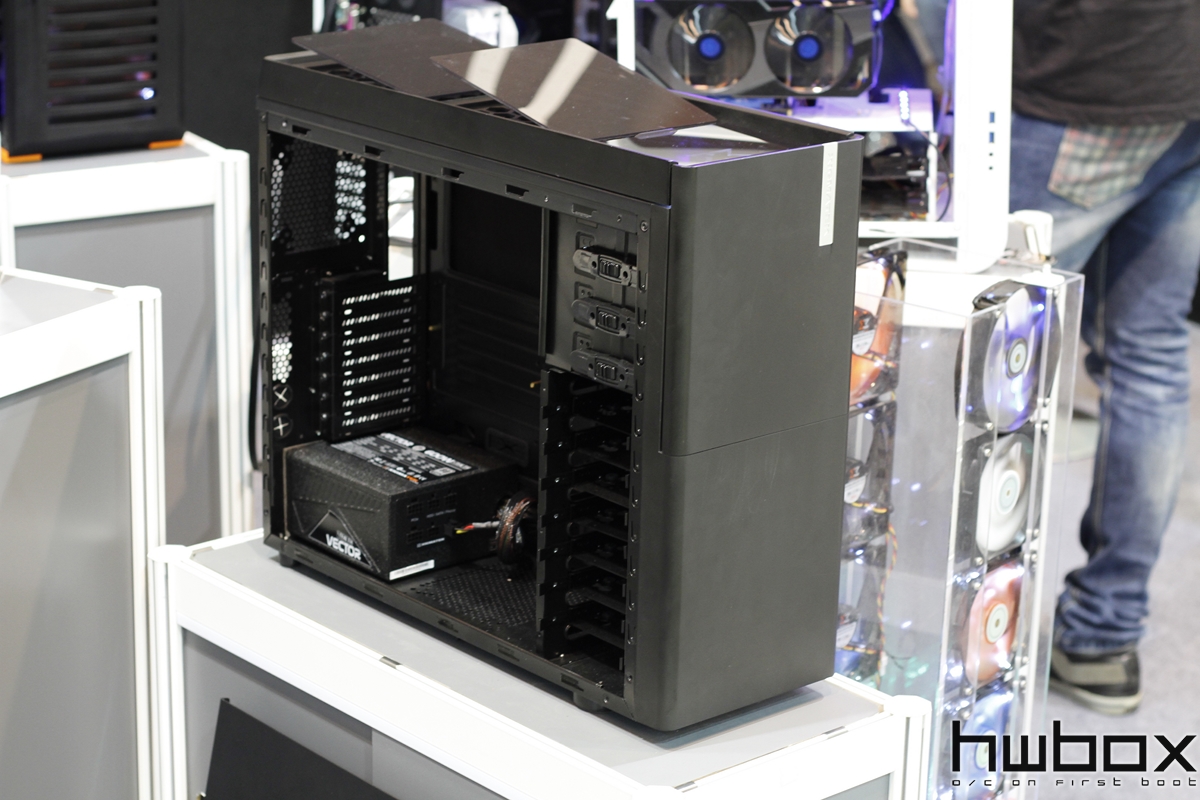 HWBOX @ Computex 2013: Xigmatek Case parade