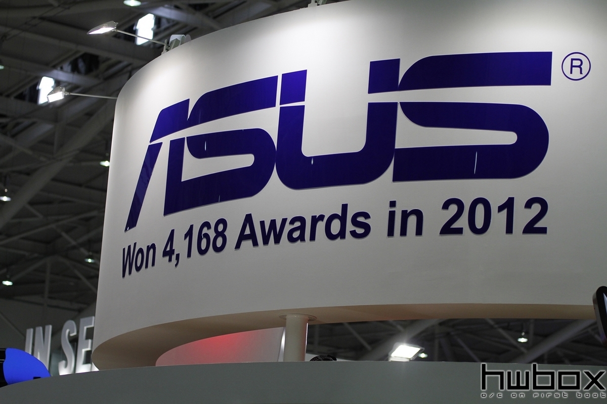 HWBOX @ Computex 2013: Η Asus μας ξεναγεί στο Booth της