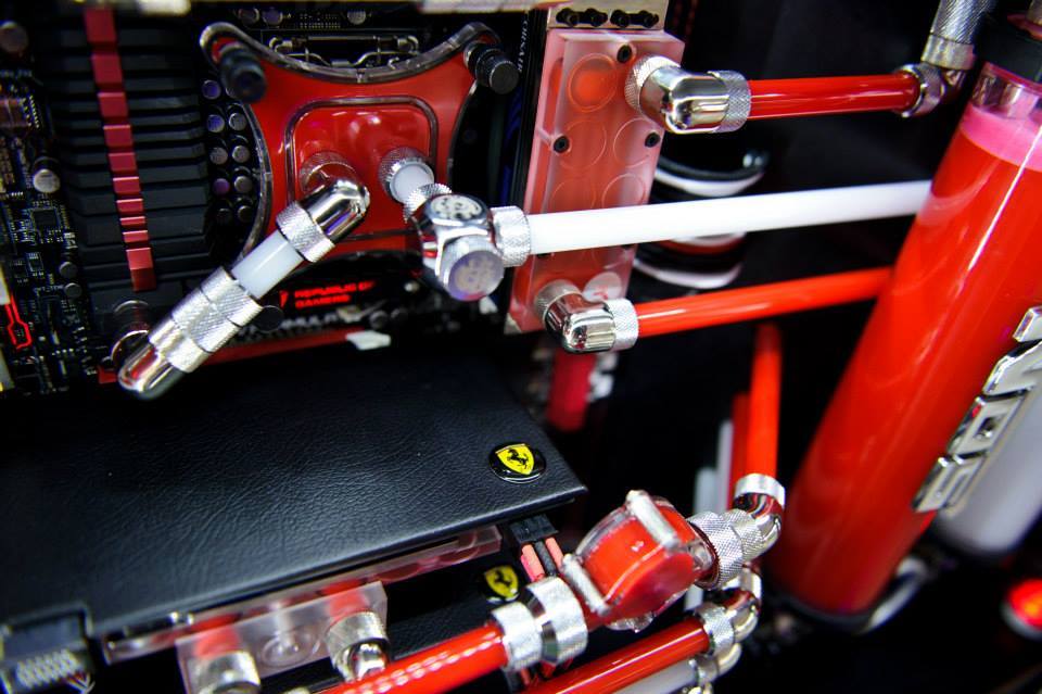 Case Mod: Ferrari 458 PC