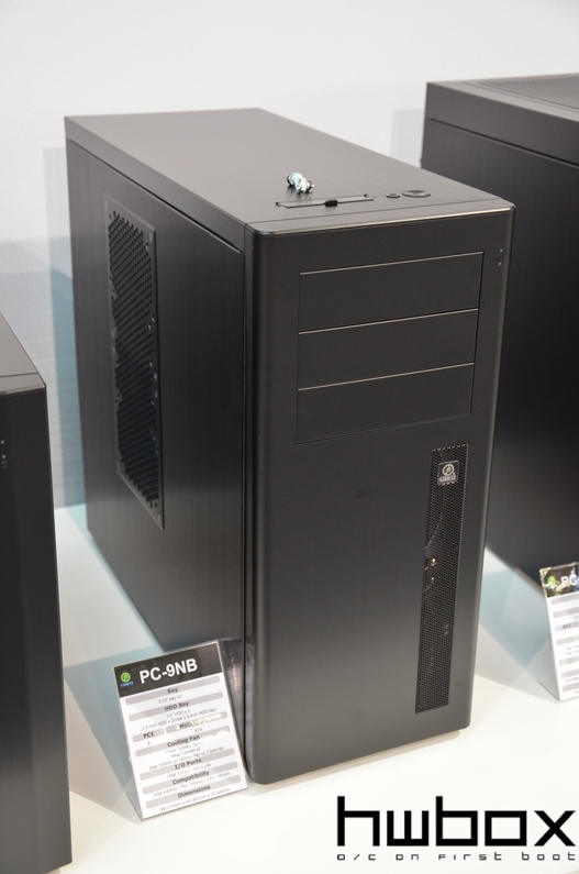 HWBOX @ Computex 2014: Lian Li Booth