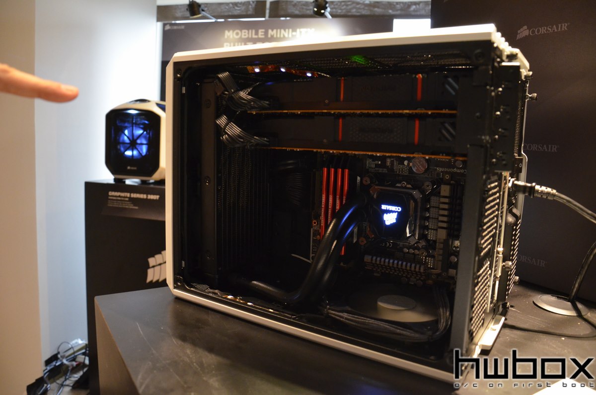 HWBOX @ Computex 2014: Corsair Booth