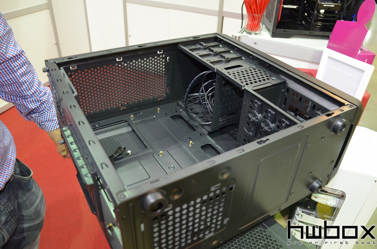 HWBOX @ Computex 2014: Raijintek Booth