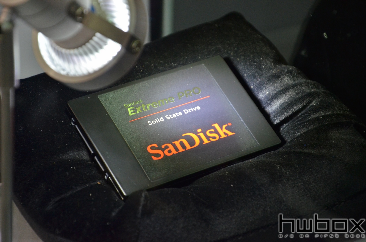 HWBOX @ Computex 2014: SanDisk Booth