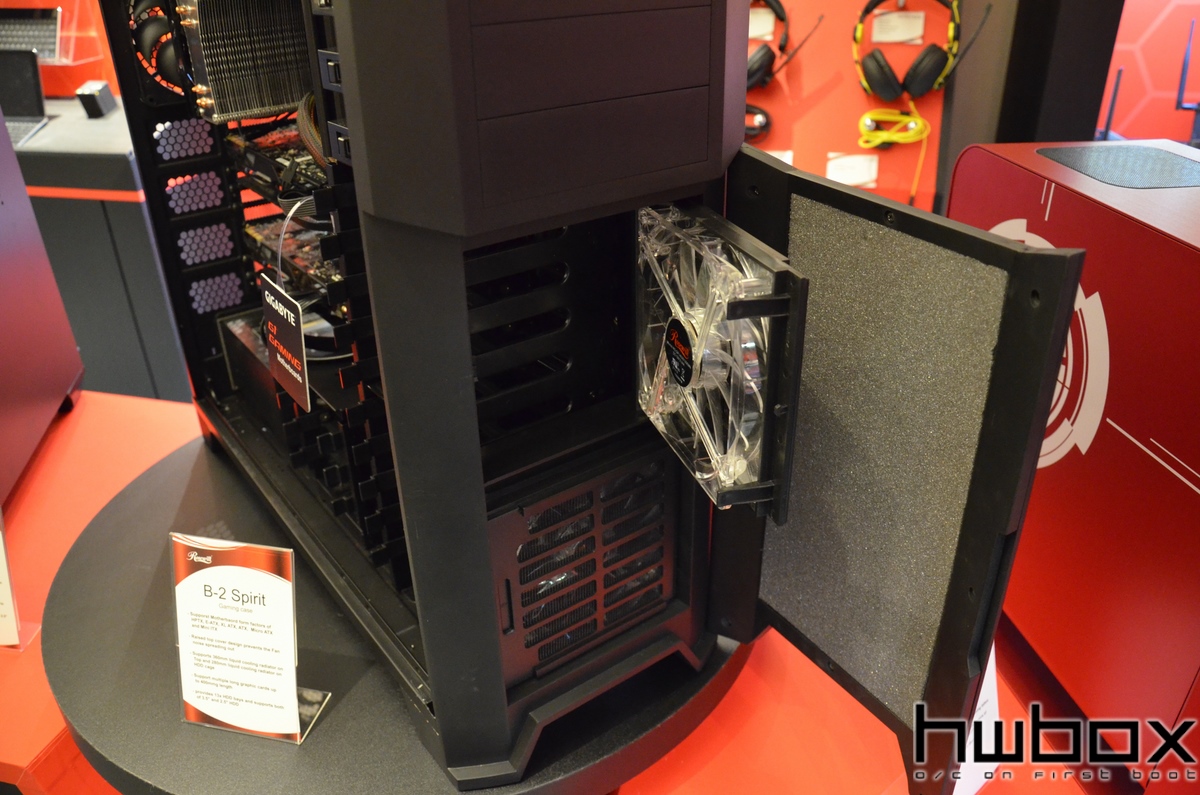 HWBOX @ Computex 2014: Rosewill Booth