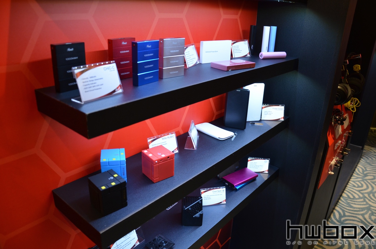 HWBOX @ Computex 2014: Rosewill Booth