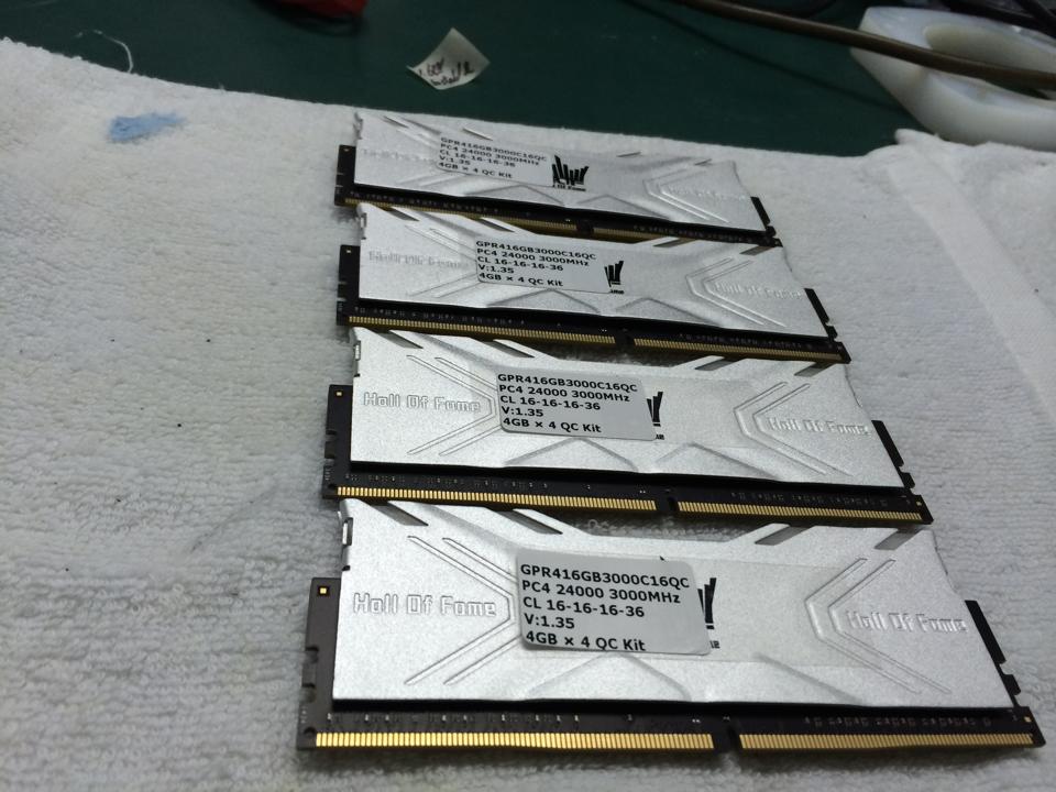 GALAX DDR4 3000 Memory kit pictured