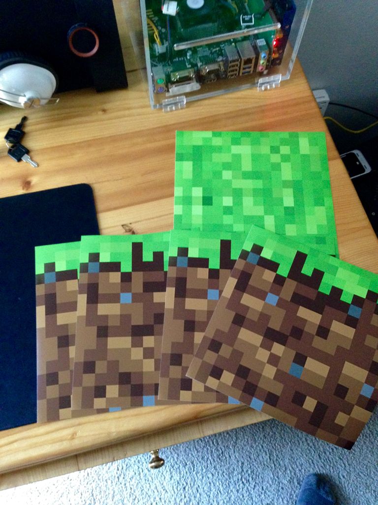 DIY: Minecraft Server Block Case