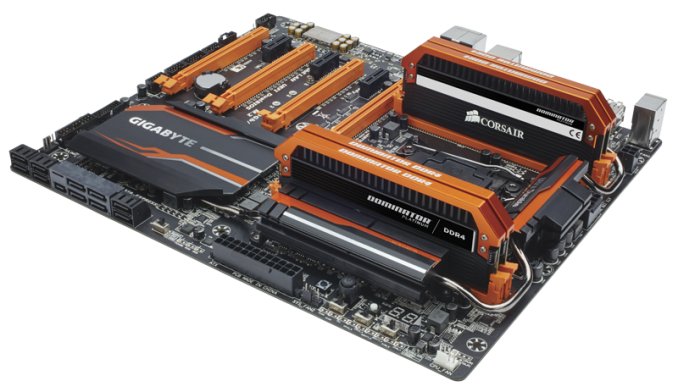 Οι Corsair Orange Dominator Platinum DDR4-3400 αποκαλύπτονται