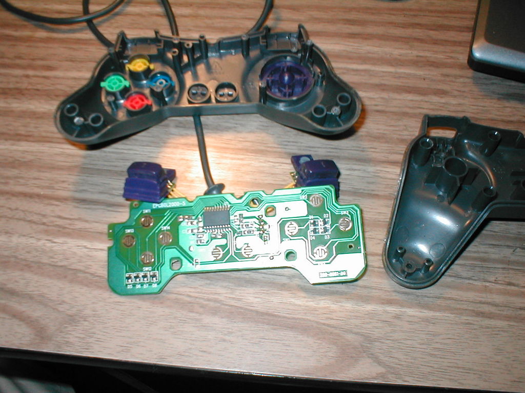 DIY: USB MIDI συσκευή από παλιό Gamepad