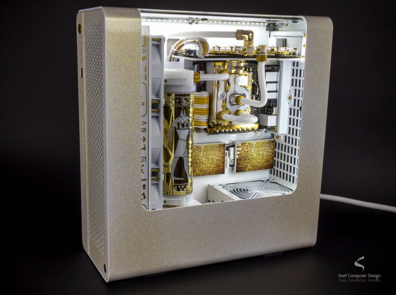 Case Mod: Gold Wing - Snef Computer Design