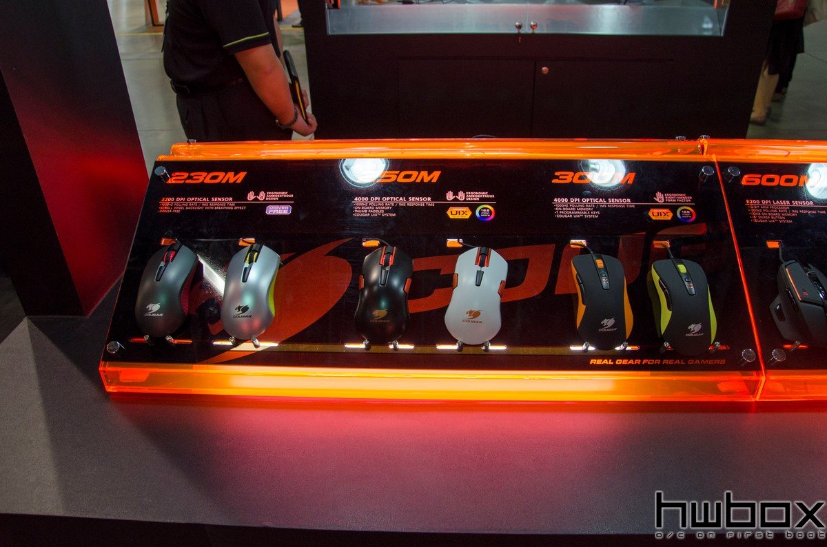 Computex 2015: Cougar Booth