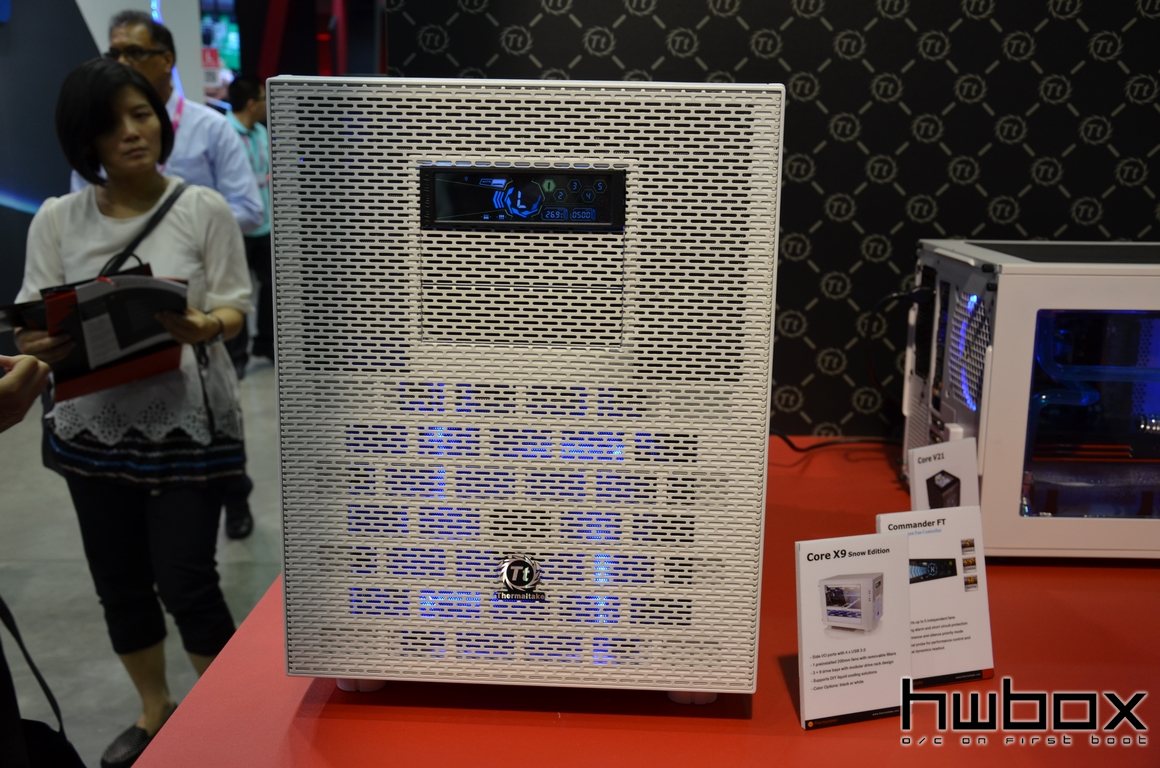 Computex 2015: Thermaltake Booth, Cases & Builds