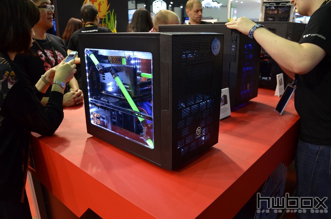 Computex 2015: Thermaltake Booth, Cases & Builds