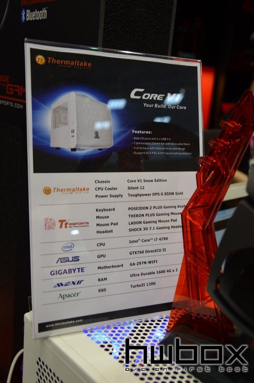 Computex 2015: Thermaltake Booth, Cases & Builds