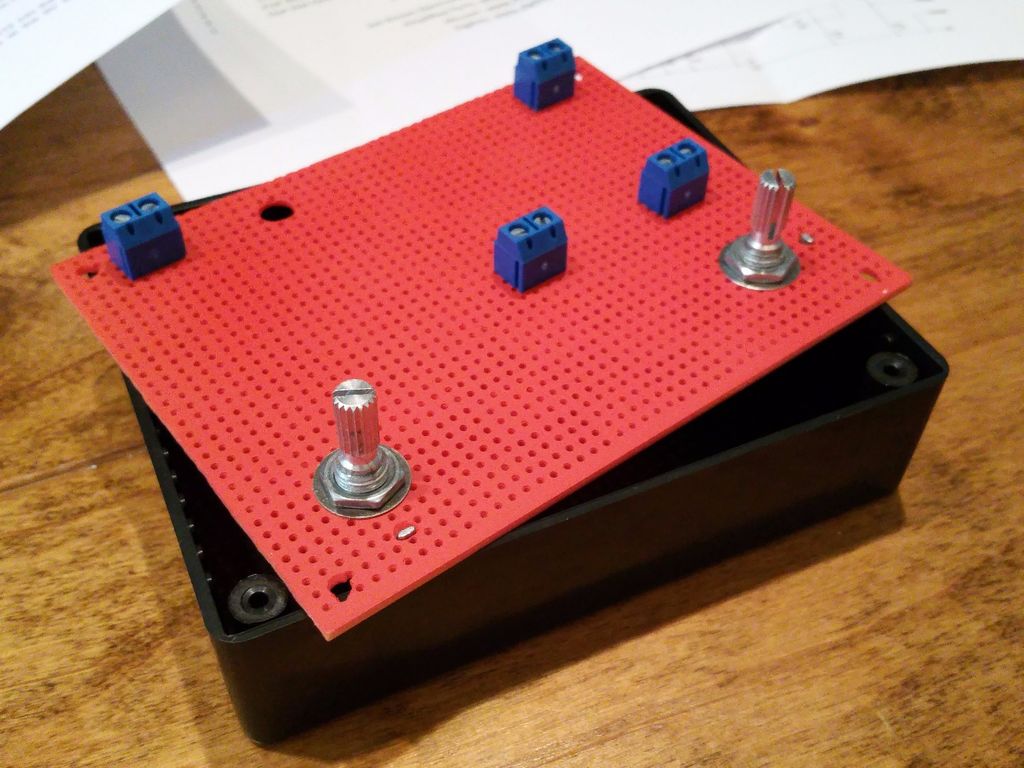 DIY: Short Wave ραδιόφωνο με τρία transistor