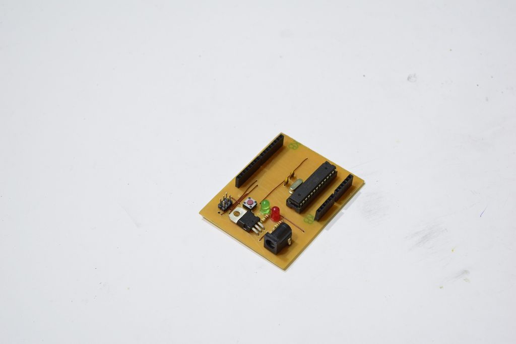 DIY: Short Wave ραδιόφωνο με τρία transistor