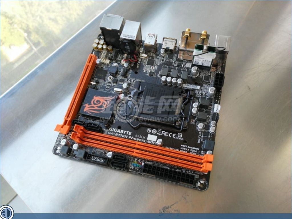 Φωτογραφίες της GIGABYTE B150N Phoenix ITX διαρρέουν