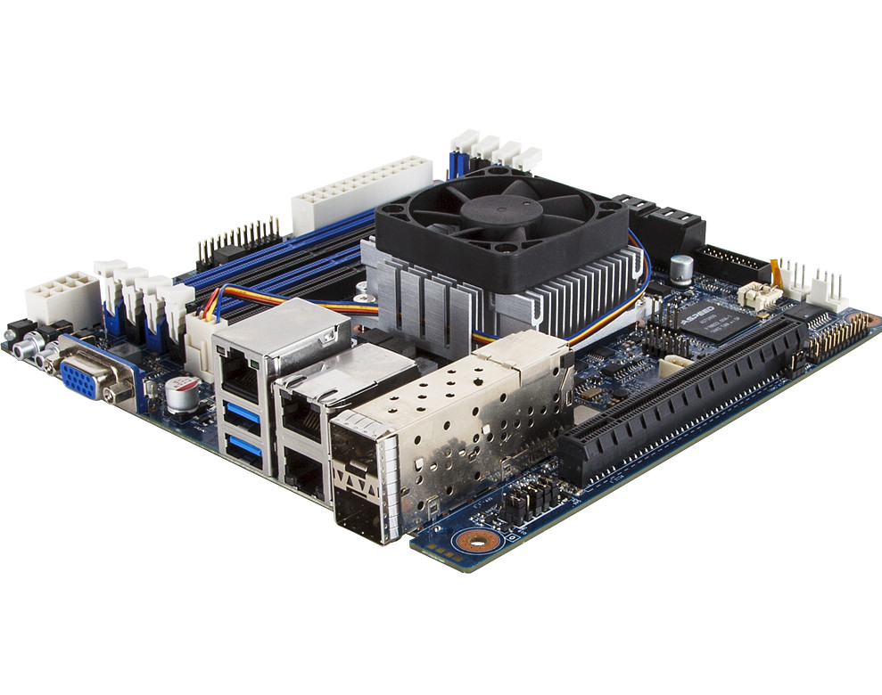 Mini-ITX Server μητρικές με BGA Xeon SoC από τη GIGABYTE