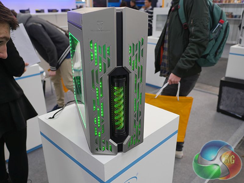 CeBIT 2016: Η DeepCool παρουσίασε το νέο Genome ATX case