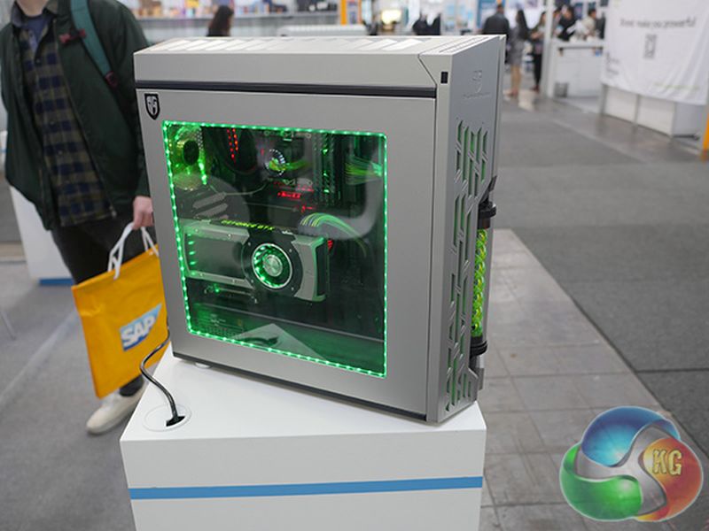 CeBIT 2016: Η DeepCool παρουσίασε το νέο Genome ATX case