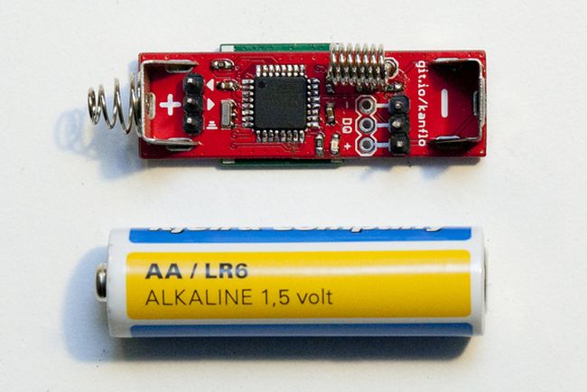 AAduino: Το Custom Arduino με μέγεθος όσο μια AA μπαταρία
