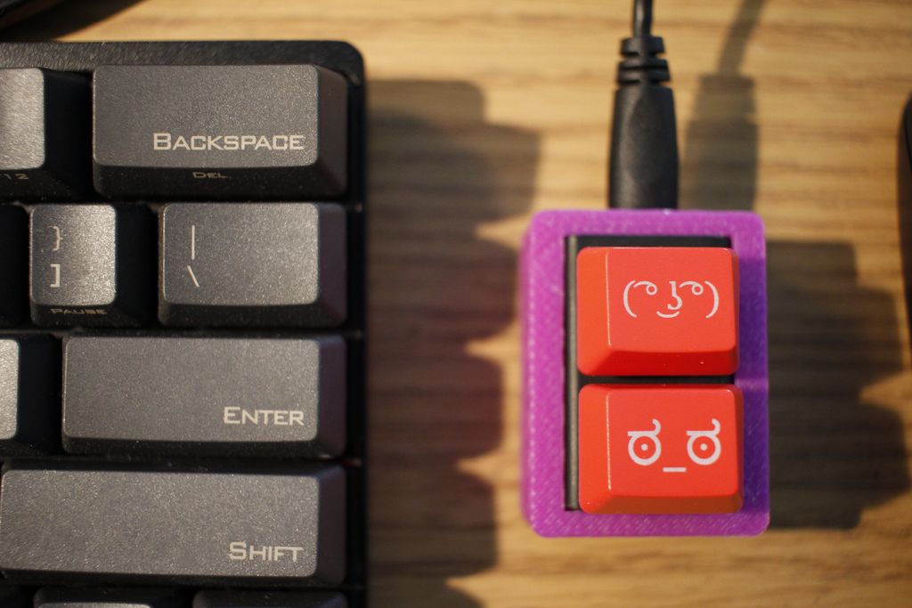 DIY: Mini Emoticon Keyboard
