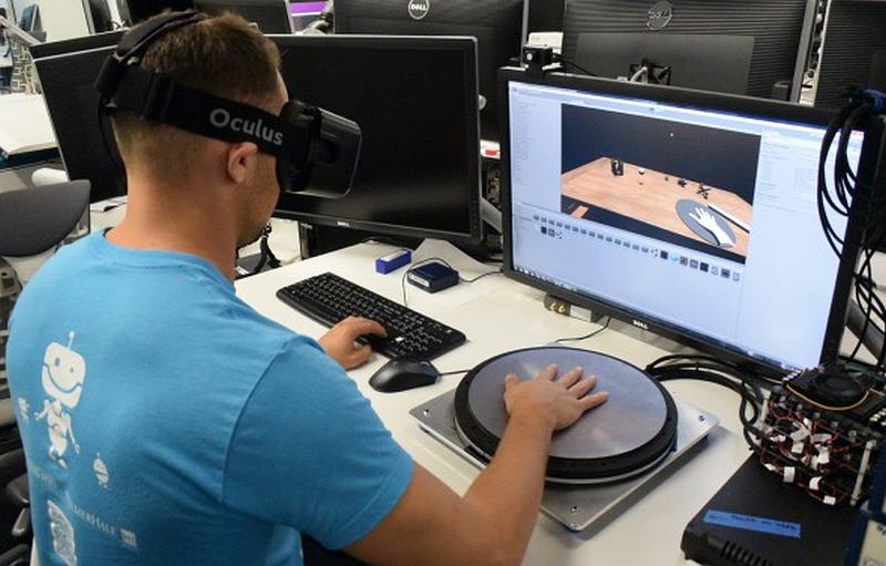 Oculus Gloveless HapticWave χειριστήρια για VR