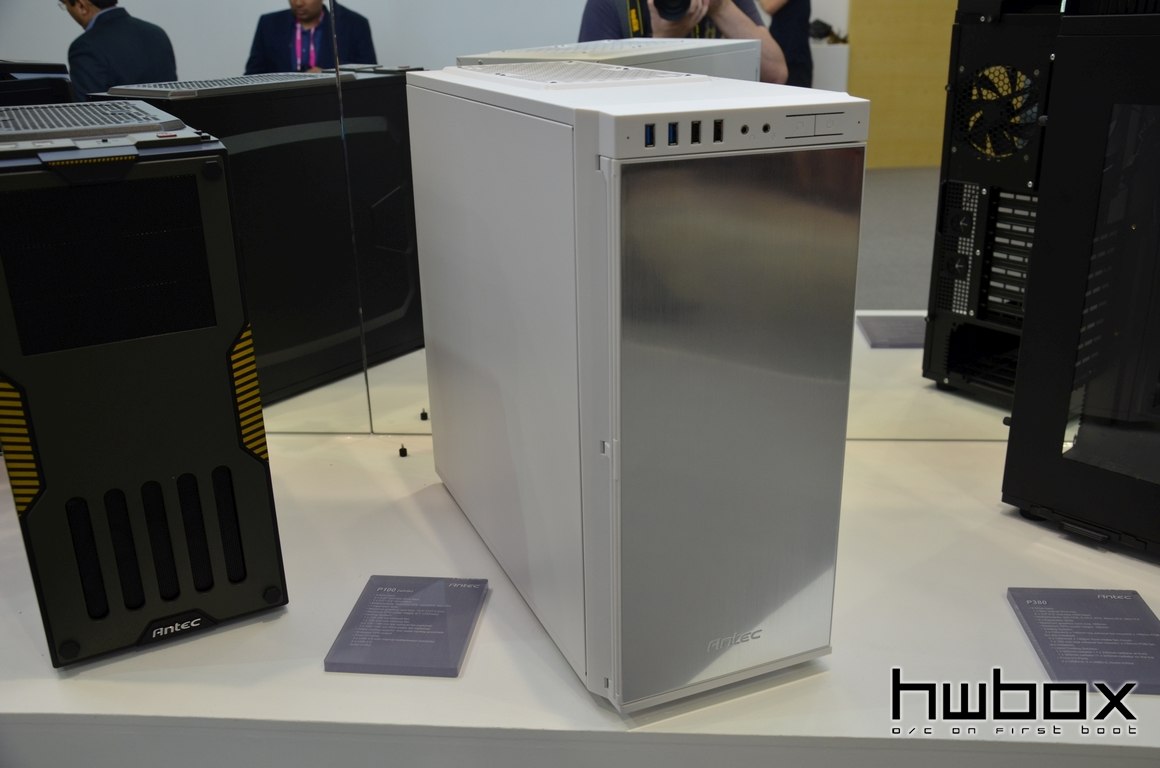 Computex 2015: Antec Booth