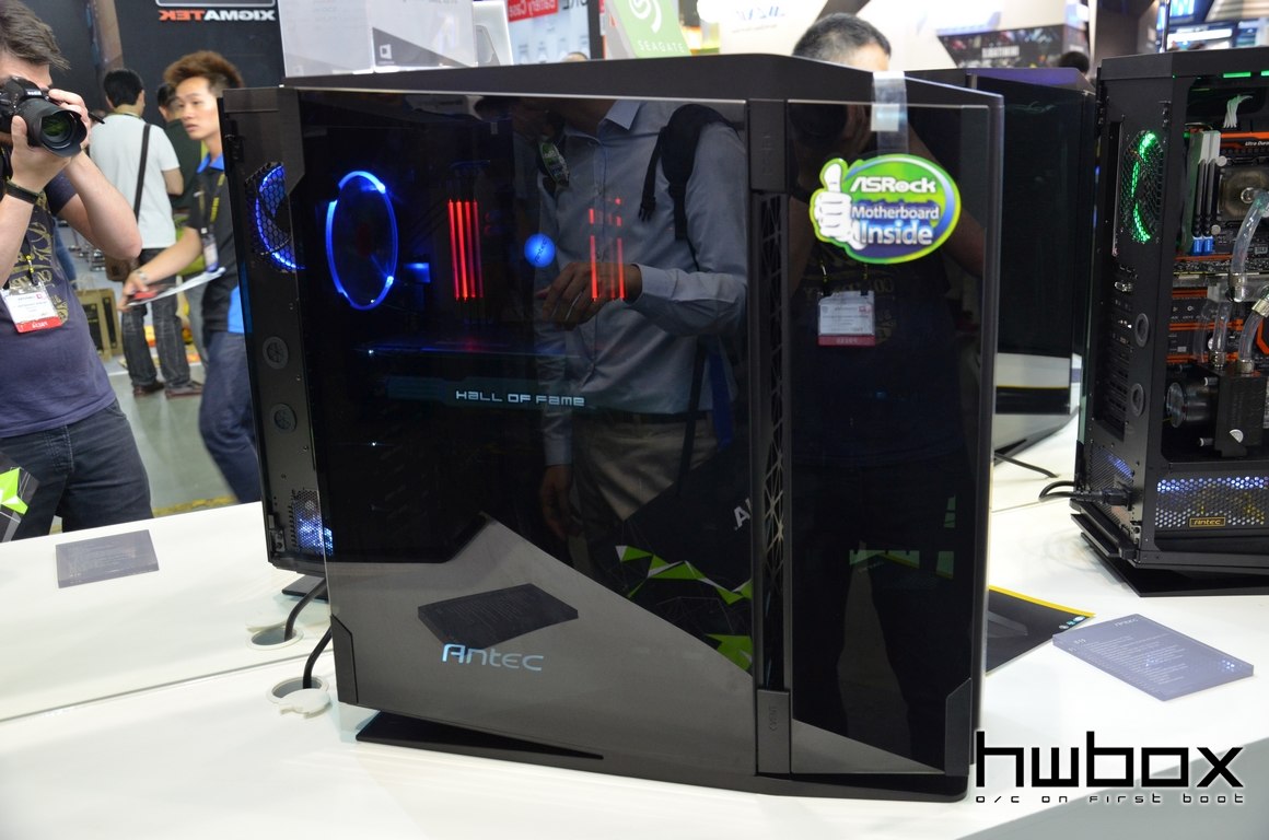 Computex 2015: Antec Booth