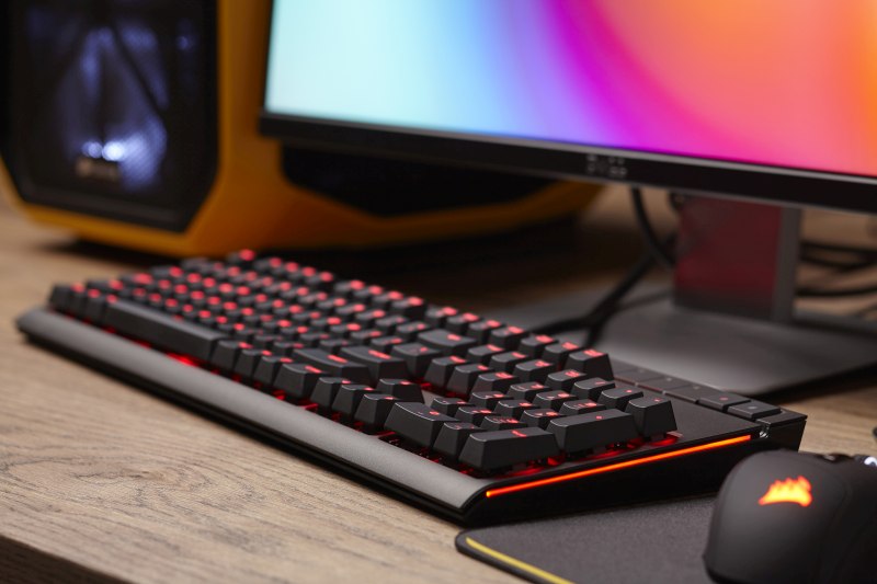 Corsair STRAFE μηχανικό gaming πληκτρολόγιο