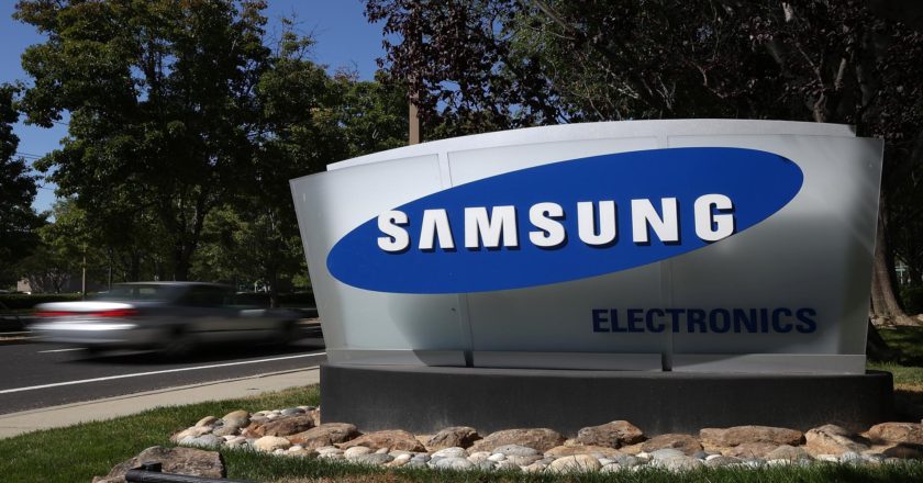 Η Samsung πουλά το μερίδιό της σε πολλές εταιρίες