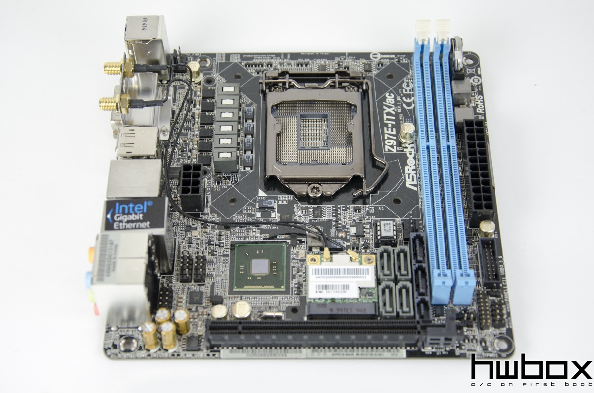 Asrock Z97E-ITX/ac Review: Small but packed