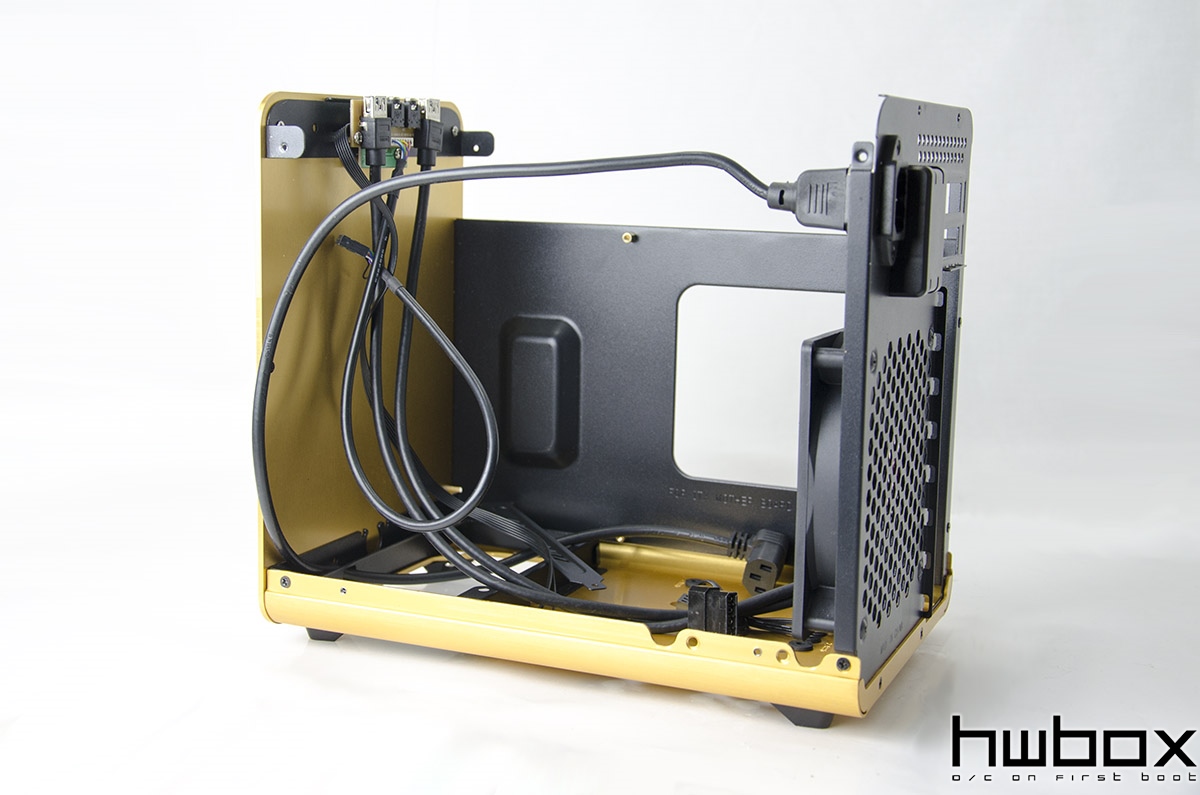 Raijintek Metis mITX Case Review: Small Luxurious box!