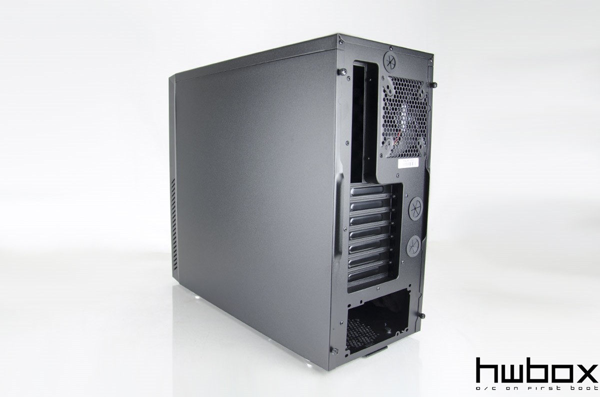 Cooler Master Silencio 550 Review: Minimal design, Maximum soundproof