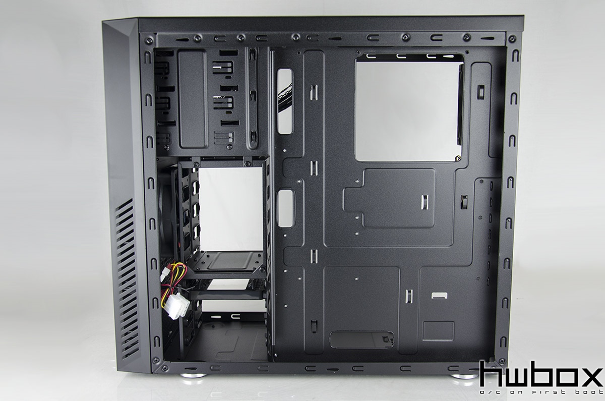 Cooler Master Silencio 550 Review: Minimal design, Maximum soundproof