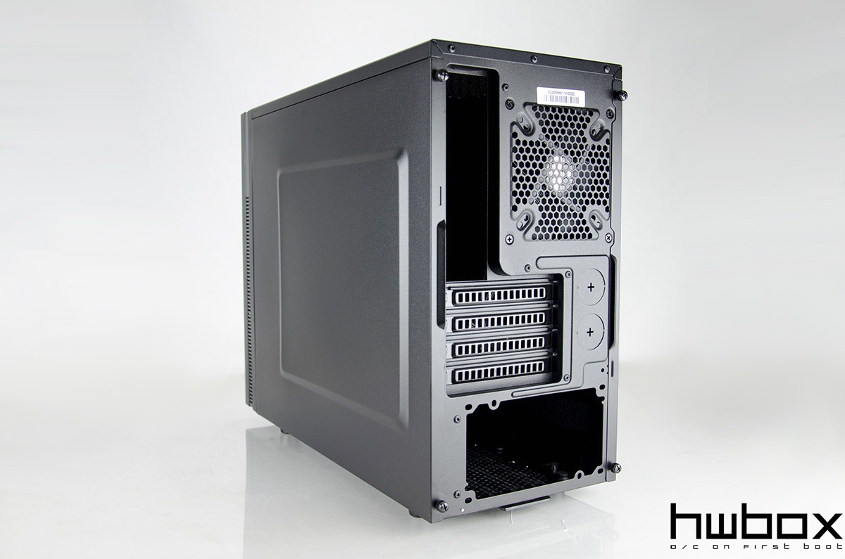 Cooler Master Silencio 352 Review: Small silent case