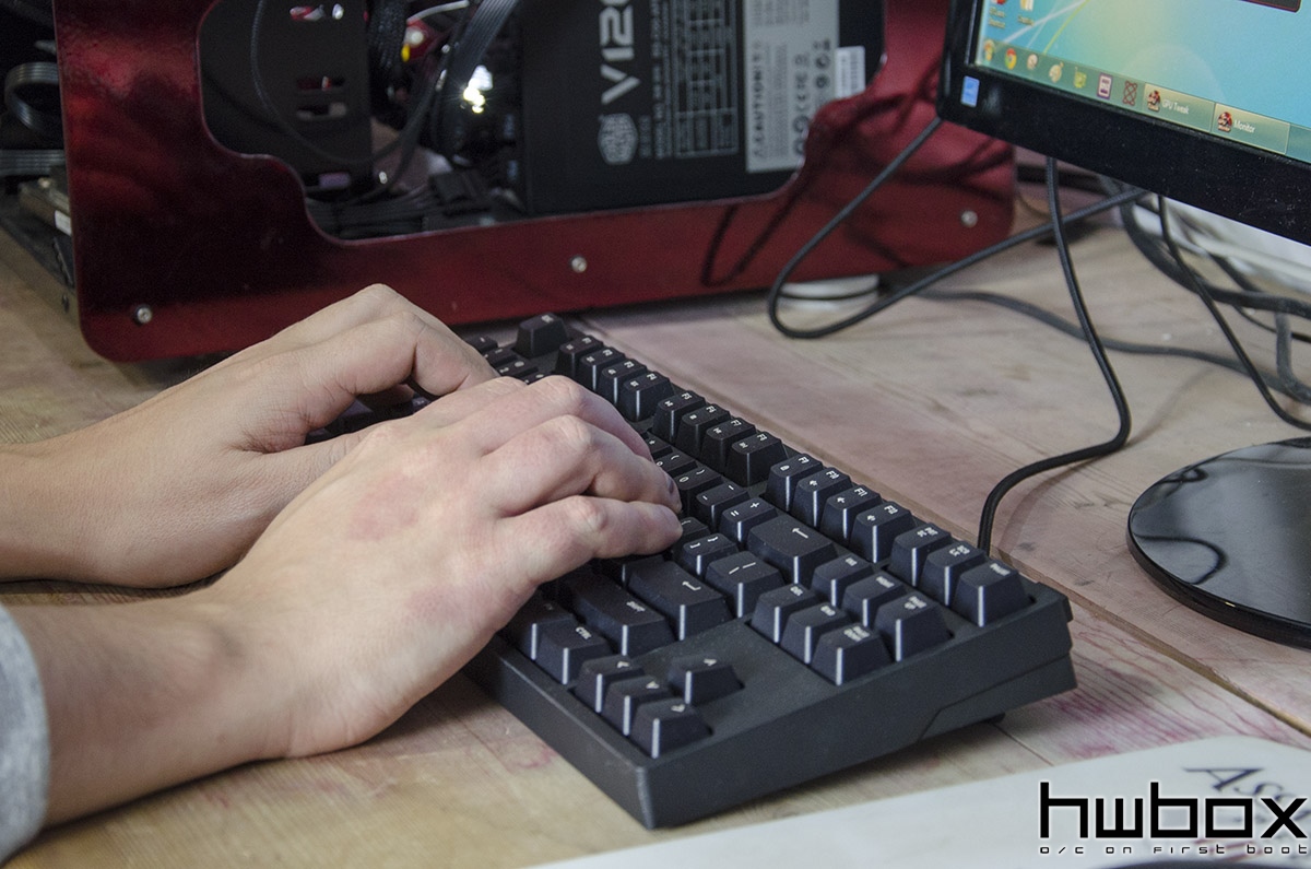 CM Storm Novatouch TKL Review: The Topre approach