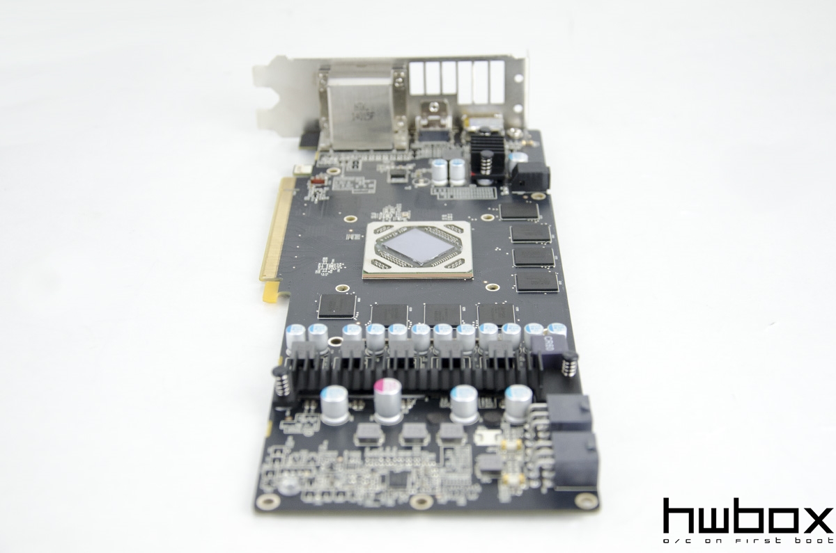 Sapphire Radeon R9 285 Dual-X & Compact Review: Different Tonga flavors