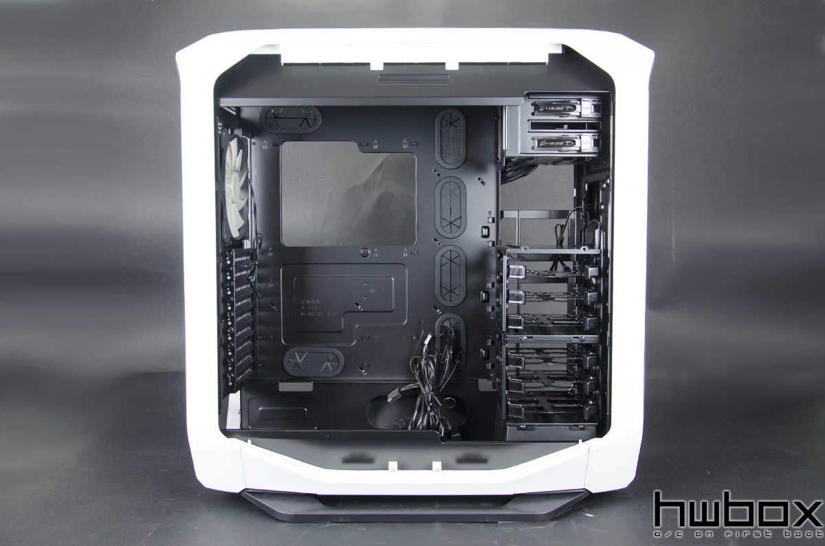 Corsair Graphite 780T Review: The enthusiast's heaven?