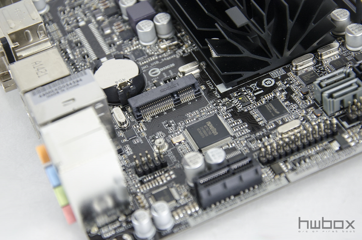 ASRock Q2900-ITX Review: The SFF combo