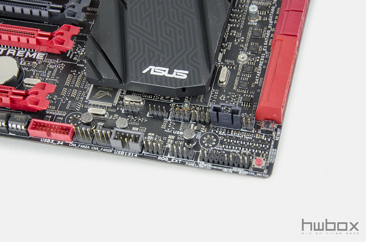 ASUS RoG Rampage V Extreme Review: The enthusiast's dream