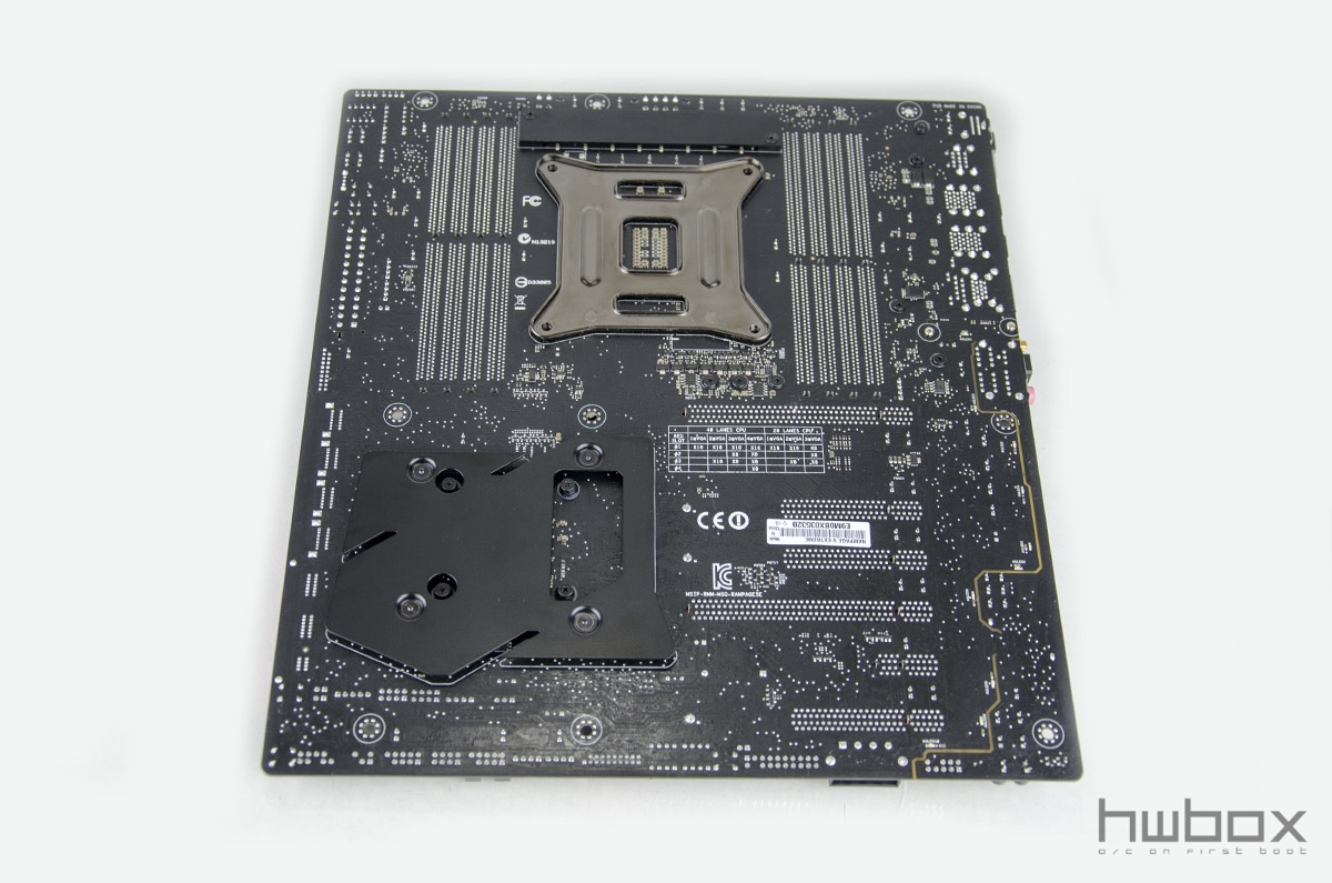 ASUS RoG Rampage V Extreme Review: The enthusiast's dream