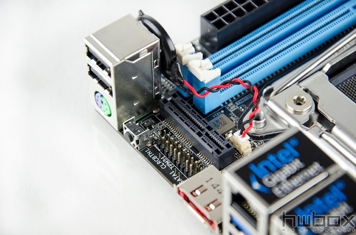 ASRock X99E-ITX/ac Review: The tiny X99 board