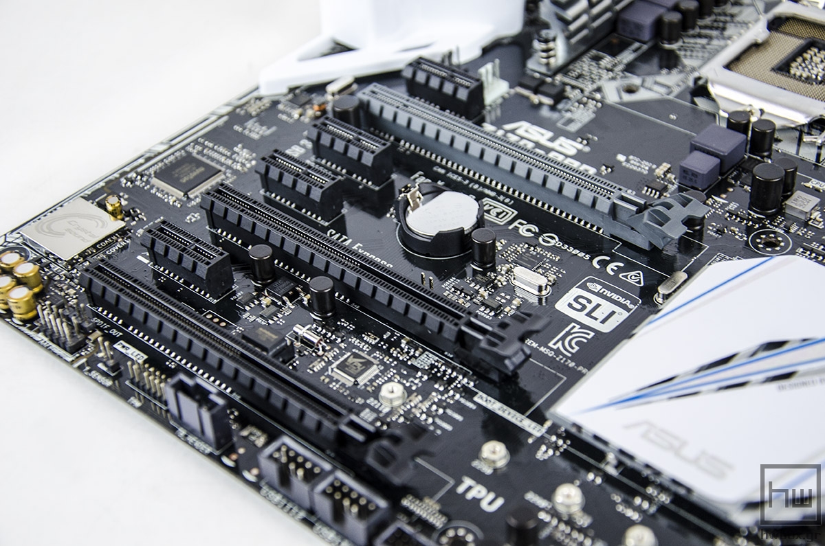 ASUS Z170-Pro Review: White-out