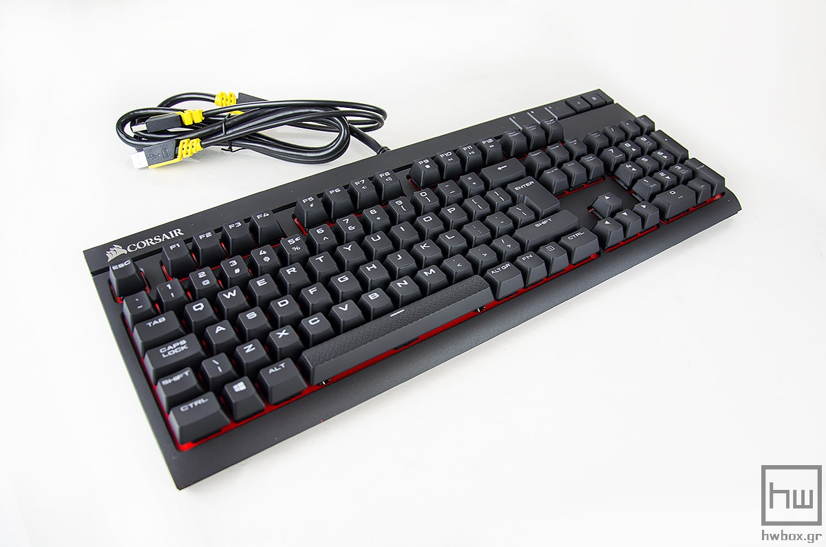 Corsair Strafe Cherry MX Blue Review: Real mech or nothing