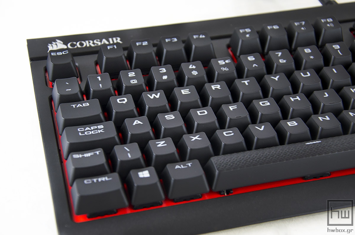 Corsair Strafe Cherry MX Blue Review: Real mech or nothing