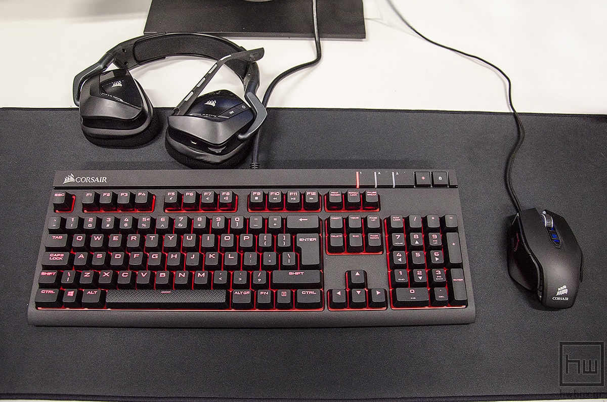 Corsair Strafe Cherry MX Blue Review: Real mech or nothing