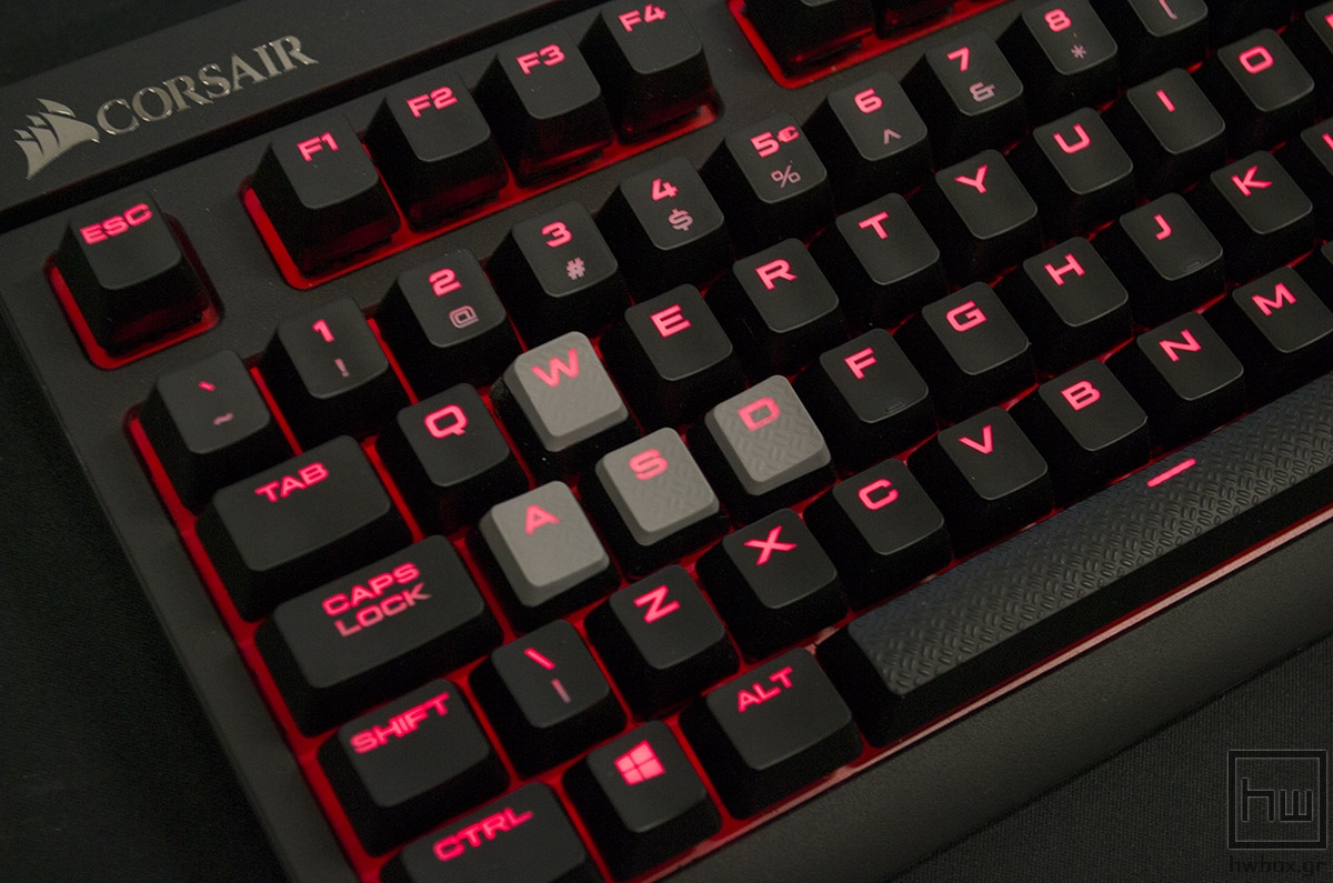 Corsair Strafe Cherry MX Blue Review: Real mech or nothing